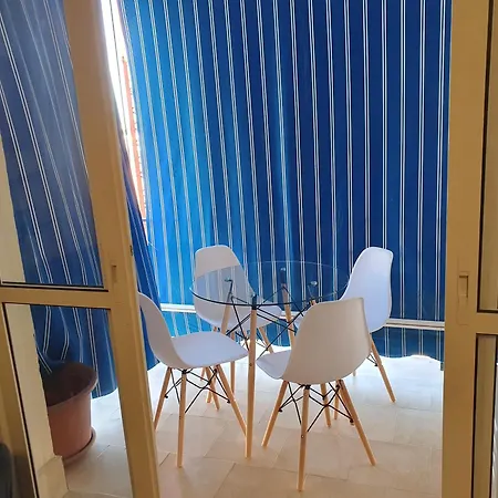 Apartment Cozy Near The Beach - Perfect For Families And Friends